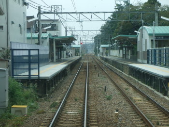 八幡新田駅
